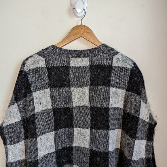 𝅺BANANA REPUBLIC Buffalo Check Black & White Wool Sweater/Cape Cardigan S… - Picture 6 of 12